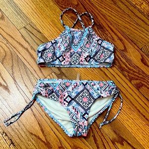 blue and pink pattern bikini